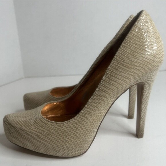 BCBGernation Women’s Heels/Pumps. Size 7B. Snakeskin Print. Leather. Slip On - Picture 7 of 11